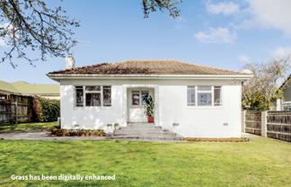 12 Chambers Street, Havelock North