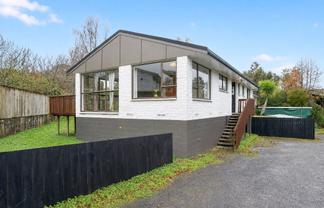 12A Lorraine Place, Glenview