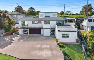 70 Waldorf Crescent, Orewa