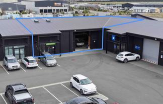 Great Industrial Unit in Business Complex