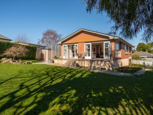 17 Coonoor Road, Watlington