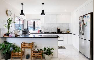 1/6 Soo Yong Place, Glenview