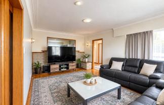 2/132 Coronation Road, Papatoetoe