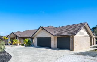 58E Mcentee Road, Waitakere
