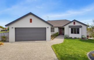 16 Rifleman Lane, Paraparaumu Beach