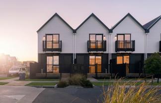 19 Harbourside Parade, Hobsonville