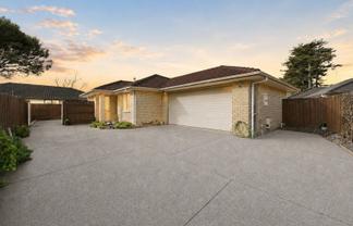 221 Old Farm Road, Hamilton East