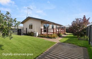 415 Ngatai Road, Bellevue