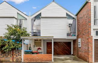 8/25 Pah Road, Epsom