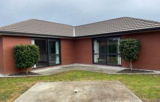 58 Sunstone Crescent, Brown Owl
