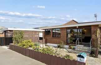 5A Forth Street, Mosgiel