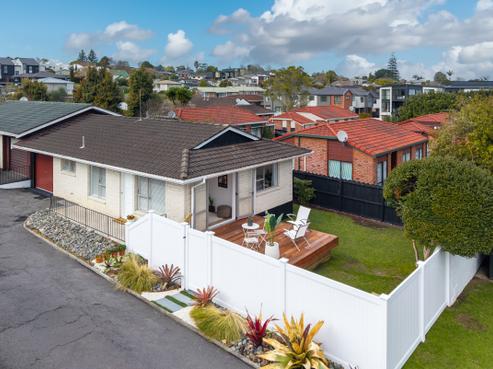 1/54 Moore Street, Howick