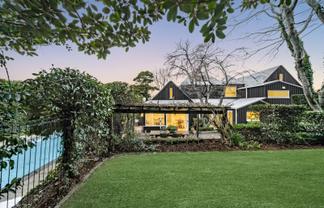 8 Loch Street, Remuera