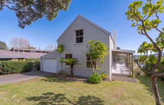 30 Mount Ave, Pauanui