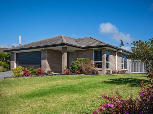 82 Barbados Way, One Tree Point