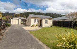 21A Korau Grove, Stokes Valley
