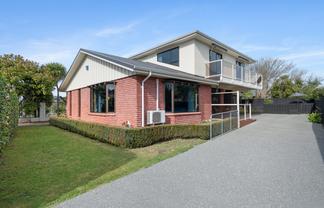 3 Seneca Place, Burwood