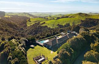 119 Rataroa Road, Miranda