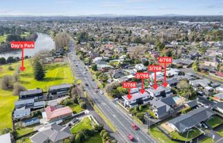 2 + 4/768 River Road, Chartwell
