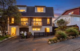 3A Southern Cross Crescent, Island Bay