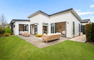 40 Lumbarda Drive, Kumeu