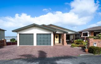 31 Reflection Drive, West Harbour