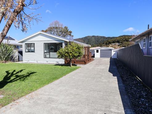 7 Karamea Grove, Wainuiomata