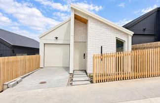 55 Awa Uru Road, Orewa