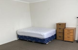 147 Dowse Drive, Maungaraki