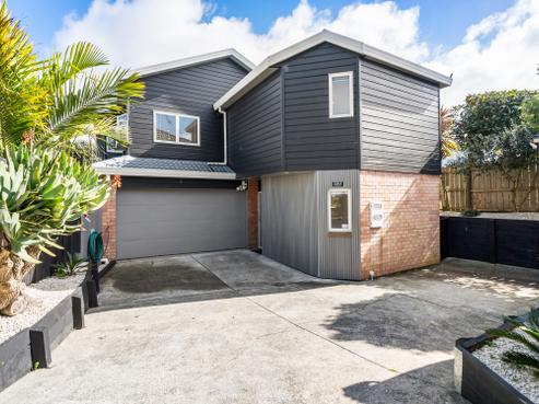 2/281A Hillsborough Road, Hillsborough