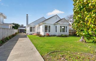 4 Military Road, Boulcott