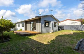 7B Cypress Grove, PARAPARAUMU