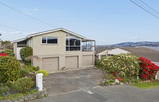 61 Scobie Road, Waverley