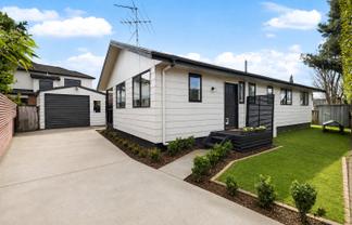 2/13 Edmund Hillary Avenue, Papakura