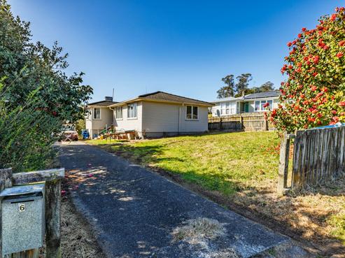 6 Whiteman Road, Kawakawa
