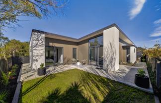 209 Estuary Road, South New Brighton