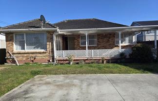 31 Cheviot Street, Mangere East