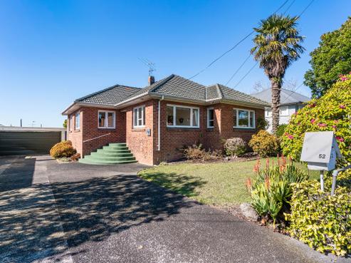 52 Bollard Avenue, New Windsor