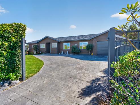 7 Lemonwood Grove, Maungaraki
