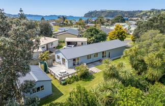 11 Martin Place, Cooks Beach