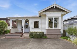 10A Kiwitea Street, Sandringham