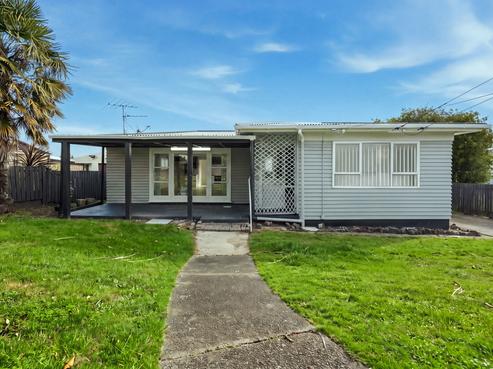 16 Puriri Road, Manurewa