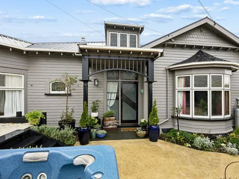 53 Pacific Street, Roslyn