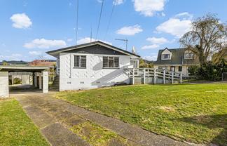 356 Clayton Road, Pukehangi