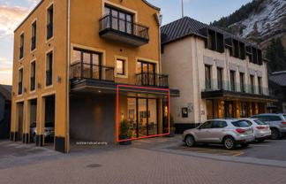 Small Pop-up retail for lease, Queenstown CBD
