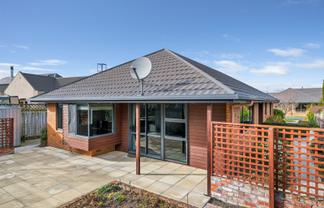 3A Livingstone Place, Springlands