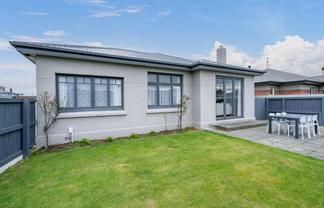 51 Newcastle Street, Windsor