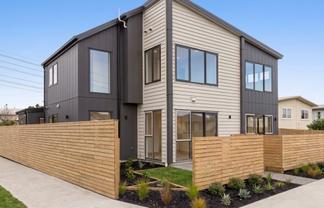 20 Greenmeadows Avenue, Manurewa East