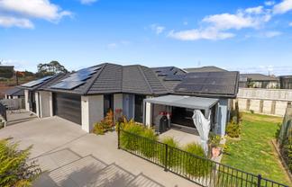 14 Sam Heywood Place, Pyes Pa