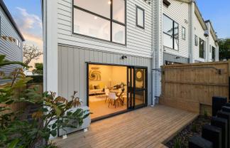 30A Tirimoana Road, Te Atatu South